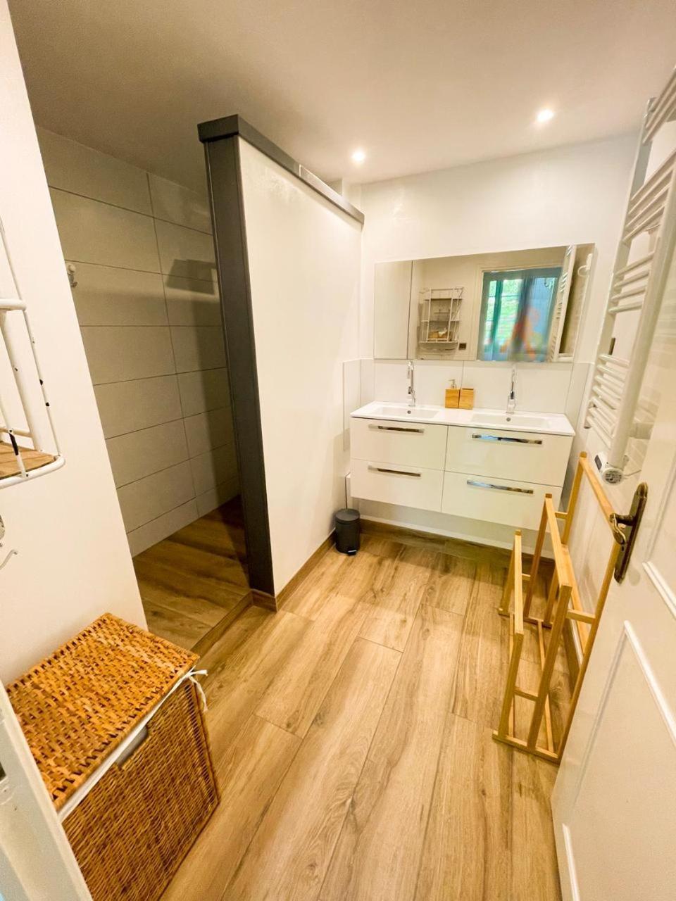 Appartement Bellevue Du Ventoux Montbrun-les-Bains Exteriör bild